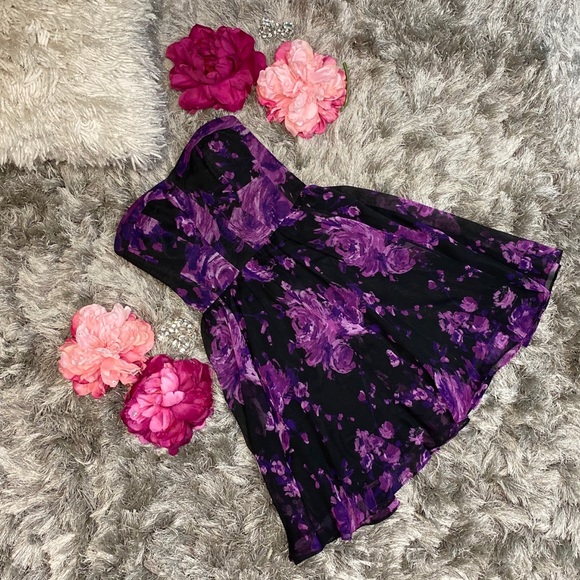 Guess Dresses & Skirts - Guess Floral Corset Dress Women size 0